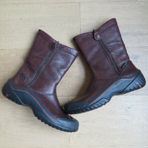 Clarks Leather Ankle Boots Waterproof Muckers Double Zipper Burgundy | Size 7